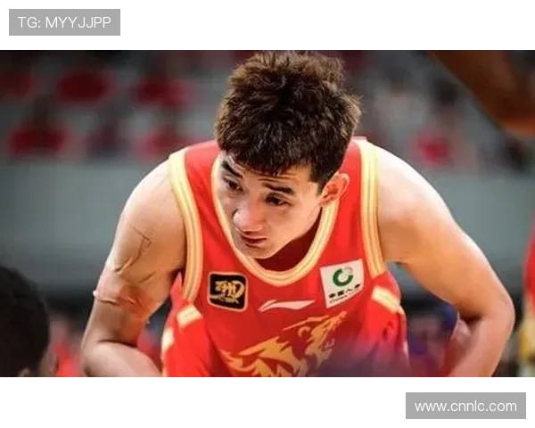 孙铭徽杯赛突破崴脚受伤痛苦中